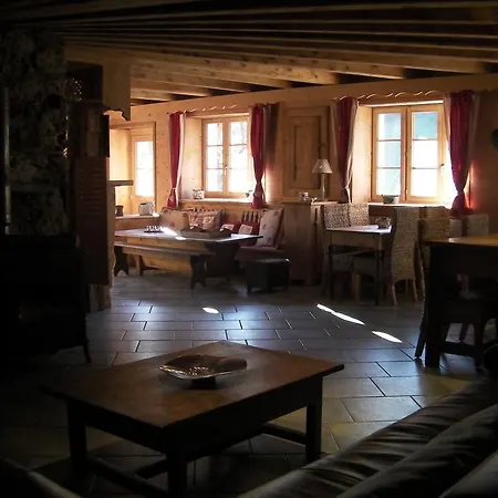 Affittacamere La Ferme De Flore 3*
